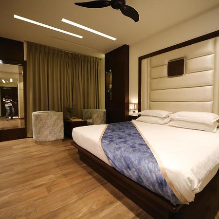 Hotel Prince Viraj Jabalpur Exterior foto