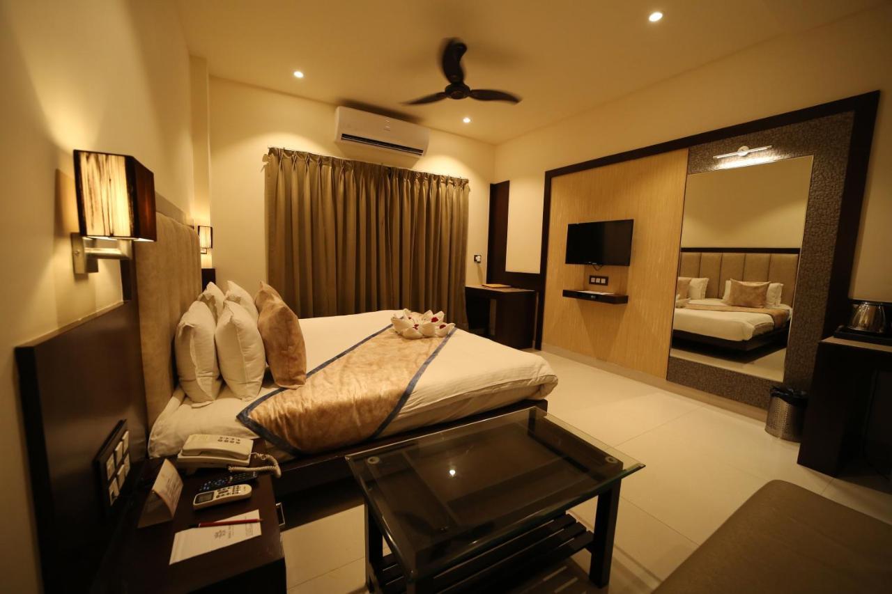 Hotel Prince Viraj Jabalpur Exterior foto